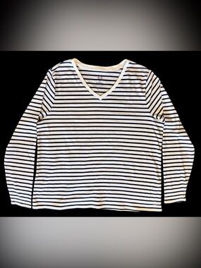 Isaac Mizrahi Live! Women’s Navy/White Striped V-Neck Long Sleeve T-Shirt L